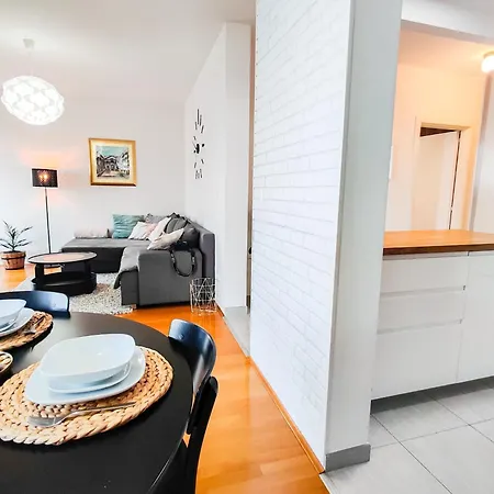 Apartman The Golden View