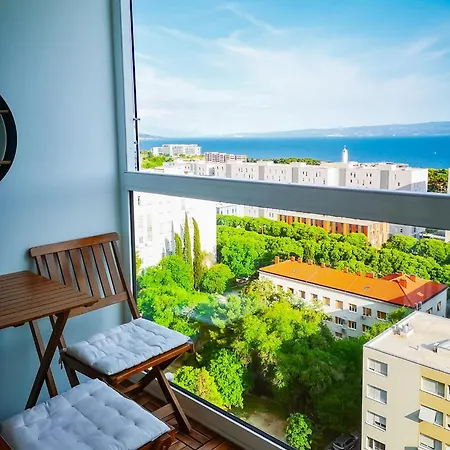 The Golden View Apartman